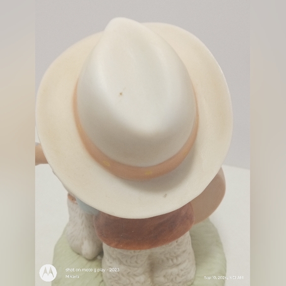 Porcelain Cowboy Kid Sankyo Music Box Plays HOME ON THE RANGE *RARE Design* - Picture 7 of 8